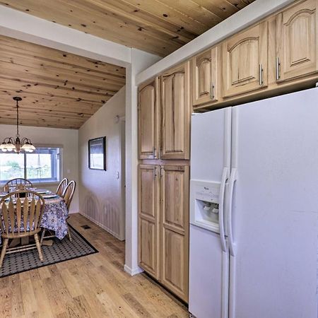 Rustic Bullhead City Retreat With Porch And Views Kültér fotó