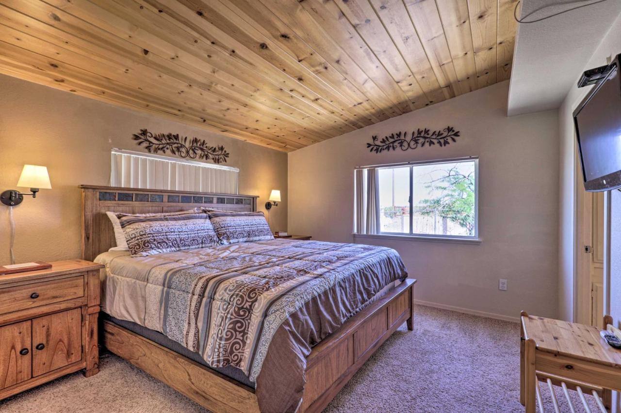 Rustic Bullhead City Retreat With Porch And Views Kültér fotó