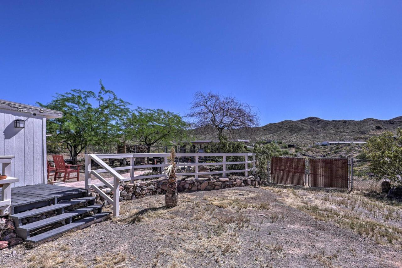 Rustic Bullhead City Retreat With Porch And Views Kültér fotó